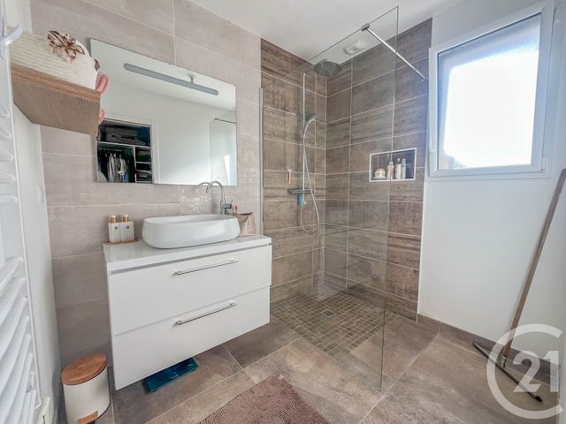 maison à vendre - 4 pièces - 100.97 m2 - ST MATHURIN - 85 - PAYS-DE-LOIRE - Century 21 Bleu Marine
