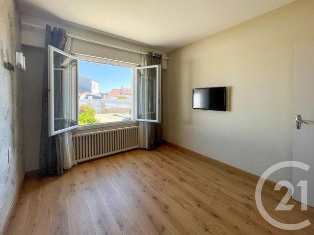 Afficher la photo en grand maison à vendre - 5 pièces - 117.83 m2 - OLONNE SUR MER - 85 - PAYS-DE-LOIRE - Century 21 Bleu Marine