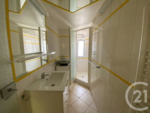Appartement T3 à vendre - 3 pièces - 76.23 m2 - LES SABLES D OLONNE - 85 - PAYS-DE-LOIRE - Century 21 Bleu Marine