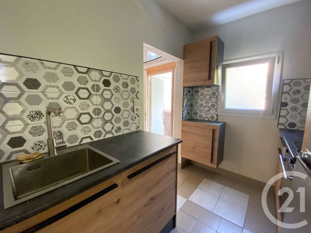 Appartement T3 à vendre - 3 pièces - 76.23 m2 - LES SABLES D OLONNE - 85 - PAYS-DE-LOIRE - Century 21 Bleu Marine