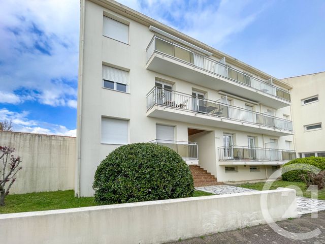 Appartement T3 à vendre - 3 pièces - 65.16 m2 - LES SABLES D OLONNE - 85 - PAYS-DE-LOIRE - Century 21 Bleu Marine