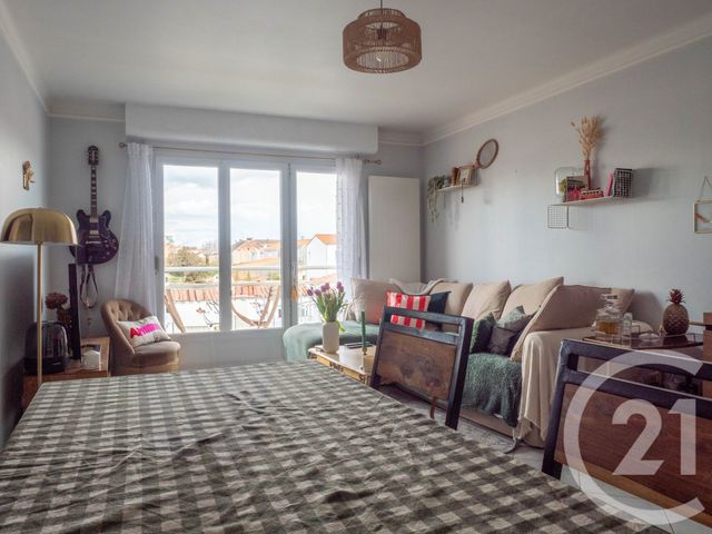 Appartement T3 à vendre - 3 pièces - 65.16 m2 - LES SABLES D OLONNE - 85 - PAYS-DE-LOIRE - Century 21 Bleu Marine
