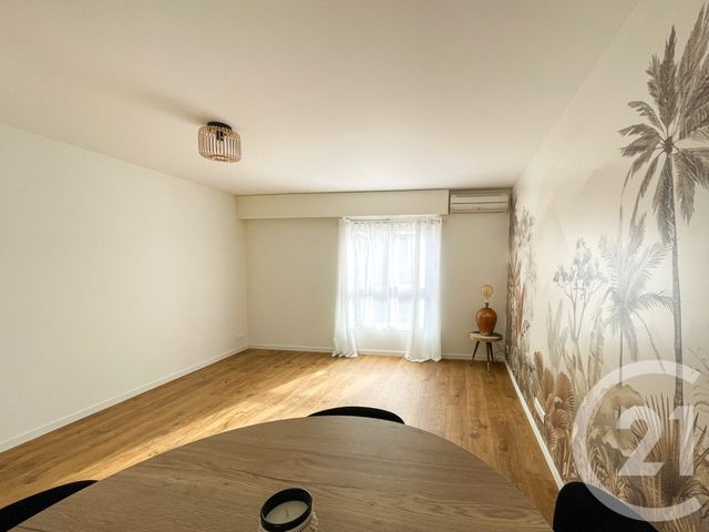 Appartement F5 à vendre - 4 pièces - 86.8 m2 - LES SABLES D OLONNE - 85 - PAYS-DE-LOIRE - Century 21 Bleu Marine