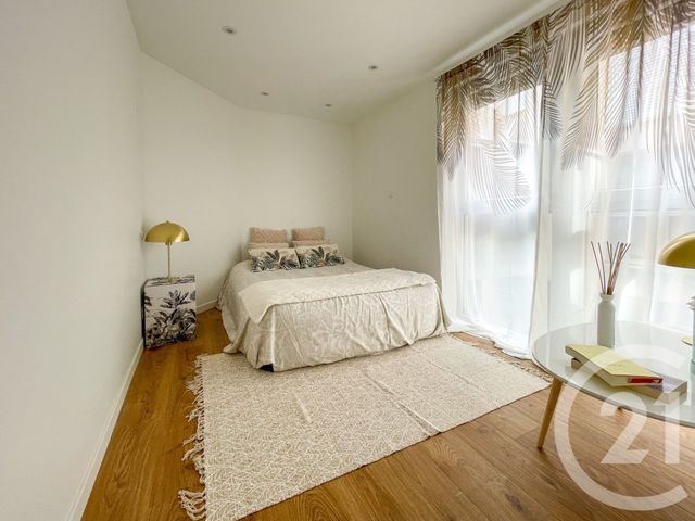 Appartement F5 à vendre - 4 pièces - 86.8 m2 - LES SABLES D OLONNE - 85 - PAYS-DE-LOIRE - Century 21 Bleu Marine