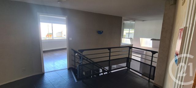 commerce à louer - 885.0 m2 - LES SABLES D OLONNE - 85 - PAYS-DE-LOIRE - Century 21 Bleu Marine