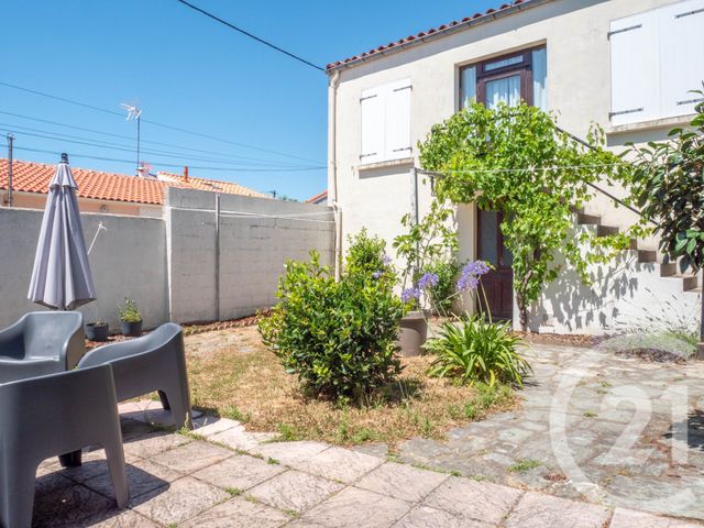 Afficher la photo en grand maison à vendre - 7 pièces - 116.82 m2 - LES SABLES D OLONNE - 85 - PAYS-DE-LOIRE - Century 21 Bleu Marine