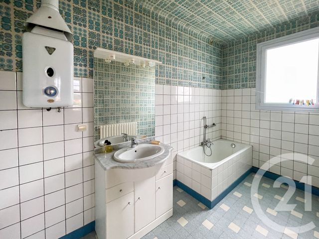 maison à vendre - 6 pièces - 113.19 m2 - CHATEAU D OLONNE - 85 - PAYS-DE-LOIRE - Century 21 Bleu Marine