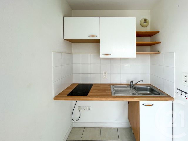 Afficher la photo en grand Appartement F2 à vendre - 2 pièces - 27.87 m2 - OLONNE SUR MER - 85 - PAYS-DE-LOIRE - Century 21 Bleu Marine