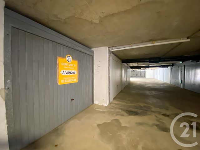 parking - LES SABLES D OLONNE - 85