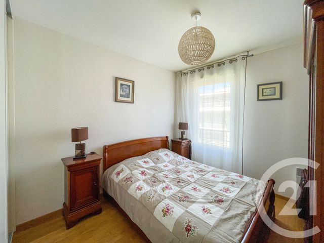 Afficher la photo en grand Appartement F2 à vendre - 2 pièces - 43.29 m2 - LES SABLES D OLONNE - 85 - PAYS-DE-LOIRE - Century 21 Bleu Marine