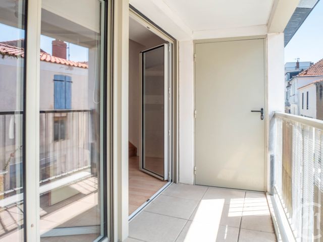 Appartement T4 à vendre - 4 pièces - 80.55 m2 - LES SABLES D OLONNE - 85 - PAYS-DE-LOIRE - Century 21 Bleu Marine