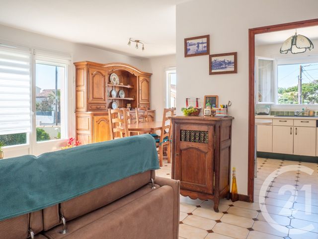 maison à vendre - 6 pièces - 124.65 m2 - LES SABLES D OLONNE - 85 - PAYS-DE-LOIRE - Century 21 Bleu Marine