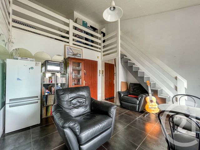 Afficher la photo en grand Appartement F2 bis à vendre - 2 pièces - 46.8 m2 - LES SABLES D OLONNE - 85 - PAYS-DE-LOIRE - Century 21 Bleu Marine