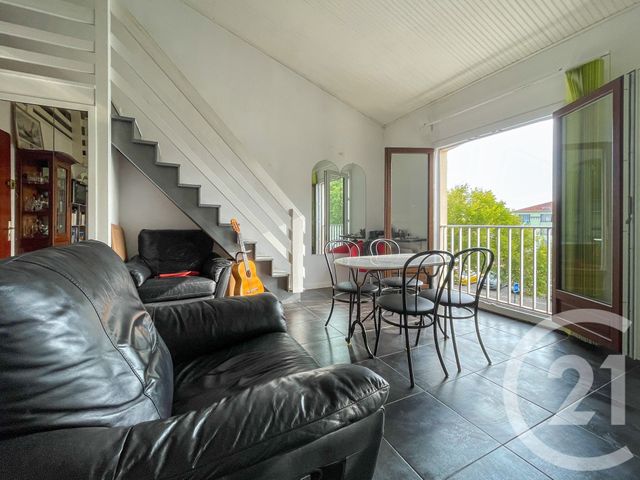 Afficher la photo en grand Appartement F2 bis à vendre - 2 pièces - 46.8 m2 - LES SABLES D OLONNE - 85 - PAYS-DE-LOIRE - Century 21 Bleu Marine