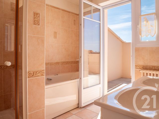 maison à vendre - 5 pièces - 150.68 m2 - LES SABLES D OLONNE - 85 - PAYS-DE-LOIRE - Century 21 Bleu Marine