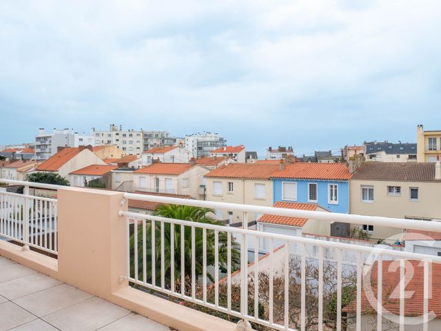 maison à vendre - 5 pièces - 150.68 m2 - LES SABLES D OLONNE - 85 - PAYS-DE-LOIRE - Century 21 Bleu Marine