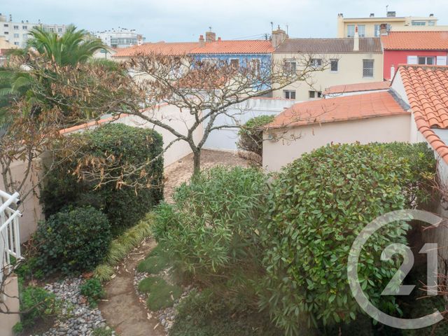 maison à vendre - 5 pièces - 150.68 m2 - LES SABLES D OLONNE - 85 - PAYS-DE-LOIRE - Century 21 Bleu Marine