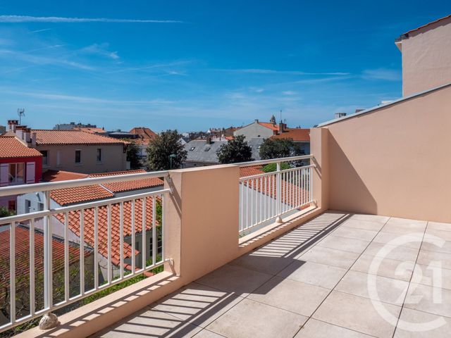 maison à vendre - 5 pièces - 150.68 m2 - LES SABLES D OLONNE - 85 - PAYS-DE-LOIRE - Century 21 Bleu Marine