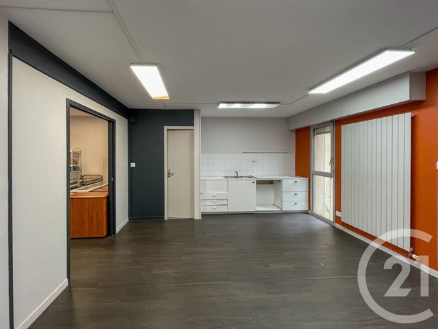 Afficher la photo en grand Appartement F5 à vendre - 5 pièces - 116.76 m2 - LES SABLES D OLONNE - 85 - PAYS-DE-LOIRE - Century 21 Bleu Marine