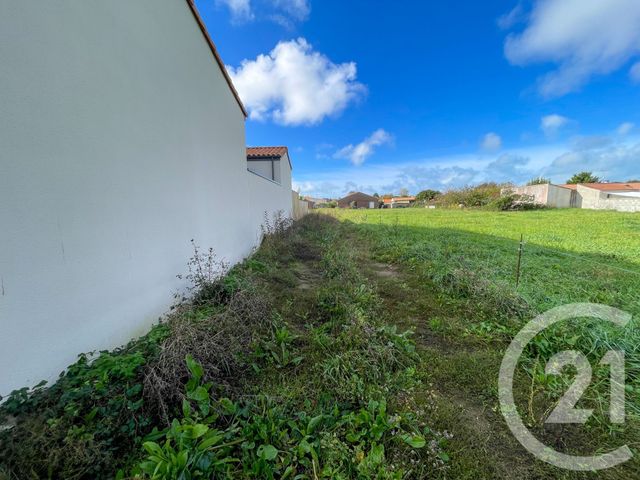 terrain à vendre - 713.0 m2 - OLONNE SUR MER - 85 - PAYS-DE-LOIRE - Century 21 Bleu Marine