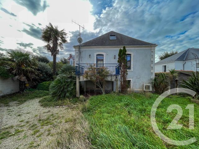 maison à vendre - 11 pièces - 264.39 m2 - LES SABLES D OLONNE - 85 - PAYS-DE-LOIRE - Century 21 Bleu Marine