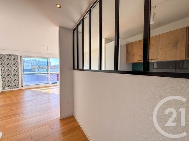 Appartement T3 à vendre - 3 pièces - 58.02 m2 - LES SABLES D OLONNE - 85 - PAYS-DE-LOIRE - Century 21 Bleu Marine