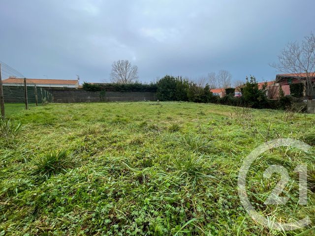 terrain à vendre - 687.0 m2 - OLONNE SUR MER - 85 - PAYS-DE-LOIRE - Century 21 Bleu Marine