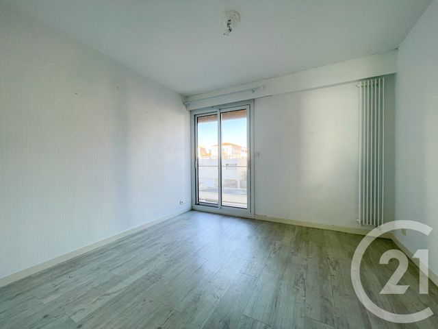 Appartement F5 à vendre - 5 pièces - 119.78 m2 - LES SABLES D OLONNE - 85 - PAYS-DE-LOIRE - Century 21 Bleu Marine