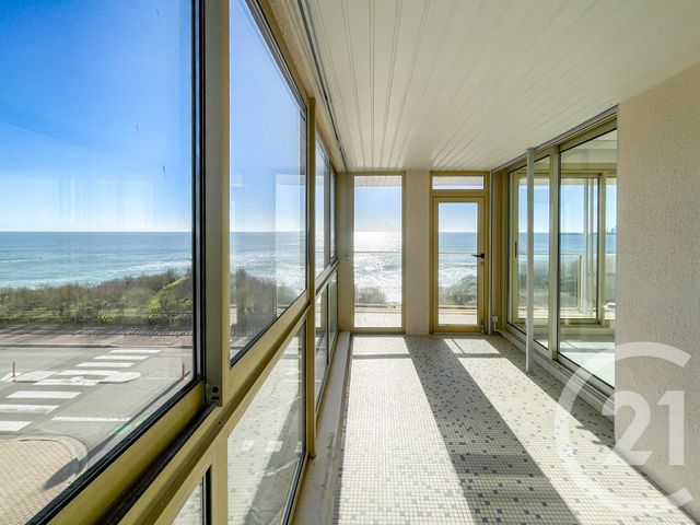 Appartement F5 à vendre - 5 pièces - 119.78 m2 - LES SABLES D OLONNE - 85 - PAYS-DE-LOIRE - Century 21 Bleu Marine