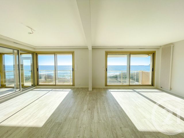 Appartement F5 à vendre - 5 pièces - 119.78 m2 - LES SABLES D OLONNE - 85 - PAYS-DE-LOIRE - Century 21 Bleu Marine