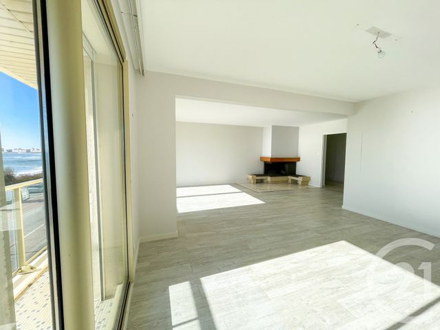 Appartement F5 à vendre - 5 pièces - 119.78 m2 - LES SABLES D OLONNE - 85 - PAYS-DE-LOIRE - Century 21 Bleu Marine
