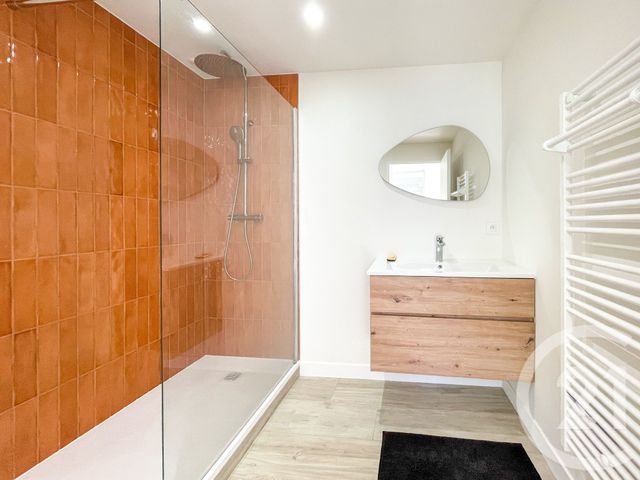 Appartement T3 à vendre - 3 pièces - 80.3 m2 - CHATEAU D OLONNE - 85 - PAYS-DE-LOIRE - Century 21 Bleu Marine