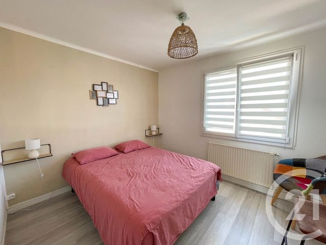 Appartement T3 à vendre - 3 pièces - 52.01 m2 - CHATEAU D OLONNE - 85 - PAYS-DE-LOIRE - Century 21 Bleu Marine