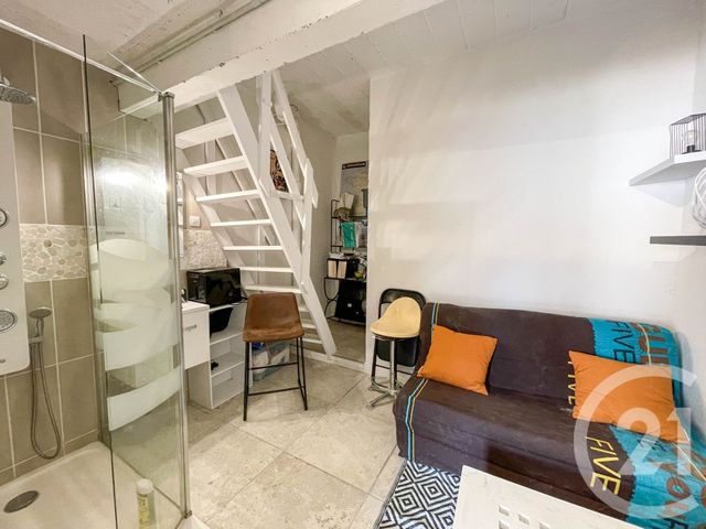 Appartement T3 à vendre - 3 pièces - 52.01 m2 - CHATEAU D OLONNE - 85 - PAYS-DE-LOIRE - Century 21 Bleu Marine