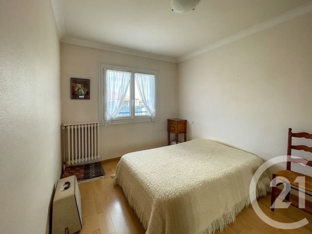 Appartement F4 à vendre - 4 pièces - 69.37 m2 - LES SABLES D OLONNE - 85 - PAYS-DE-LOIRE - Century 21 Bleu Marine