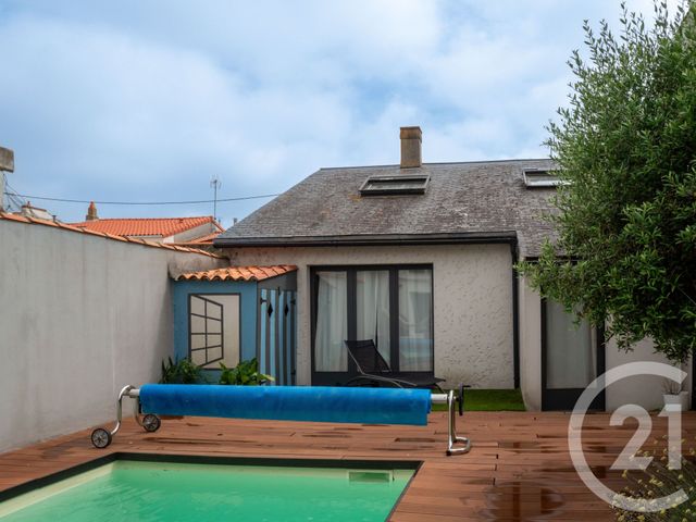 maison à vendre - 5 pièces - 136.32 m2 - LES SABLES D OLONNE - 85 - PAYS-DE-LOIRE - Century 21 Bleu Marine