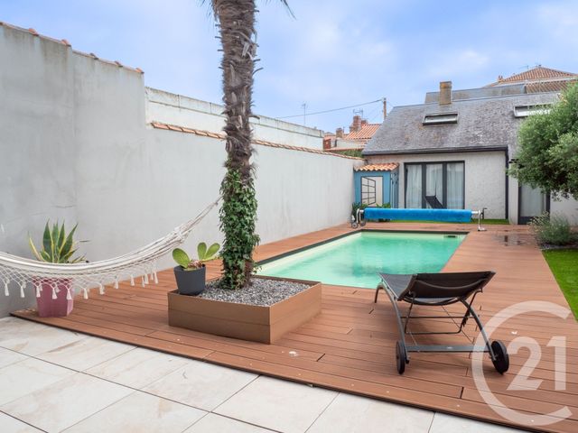 maison à vendre - 5 pièces - 136.32 m2 - LES SABLES D OLONNE - 85 - PAYS-DE-LOIRE - Century 21 Bleu Marine