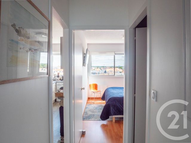 Appartement T3 à vendre - 3 pièces - 62.68 m2 - LES SABLES D OLONNE - 85 - PAYS-DE-LOIRE - Century 21 Bleu Marine