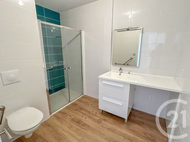 Appartement T2 à vendre - 2 pièces - 43.6 m2 - LES SABLES D OLONNE - 85 - PAYS-DE-LOIRE - Century 21 Bleu Marine