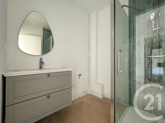 Appartement F4 à vendre - 4 pièces - 66.76 m2 - LES SABLES D OLONNE - 85 - PAYS-DE-LOIRE - Century 21 Bleu Marine