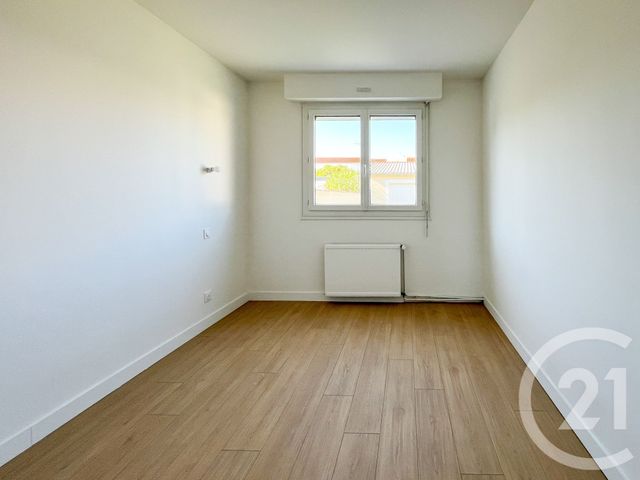 Appartement F4 à vendre - 4 pièces - 66.76 m2 - LES SABLES D OLONNE - 85 - PAYS-DE-LOIRE - Century 21 Bleu Marine