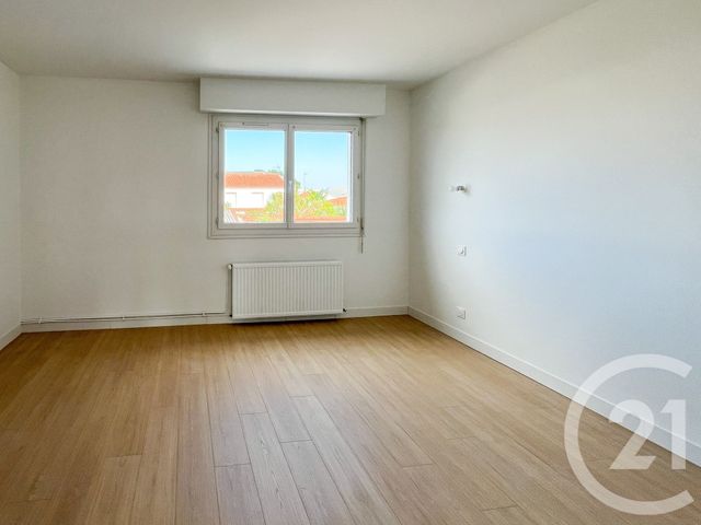 Appartement F4 à vendre - 4 pièces - 74.58 m2 - LES SABLES D OLONNE - 85 - PAYS-DE-LOIRE - Century 21 Bleu Marine