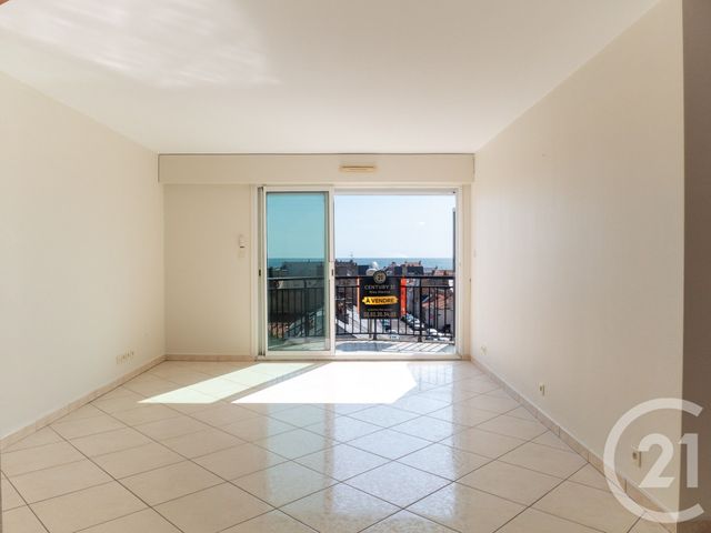 Appartement F3 à vendre - 3 pièces - 70.79 m2 - LES SABLES D OLONNE - 85 - PAYS-DE-LOIRE - Century 21 Bleu Marine