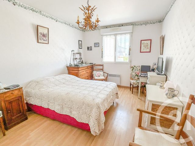 Appartement T3 à vendre - 3 pièces - 69.72 m2 - CHATEAU D OLONNE - 85 - PAYS-DE-LOIRE - Century 21 Bleu Marine