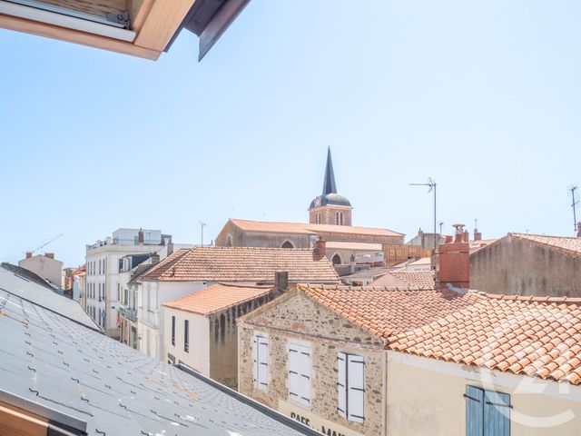 Appartement T4 à vendre - 4 pièces - 80.55 m2 - LES SABLES D OLONNE - 85 - PAYS-DE-LOIRE - Century 21 Bleu Marine