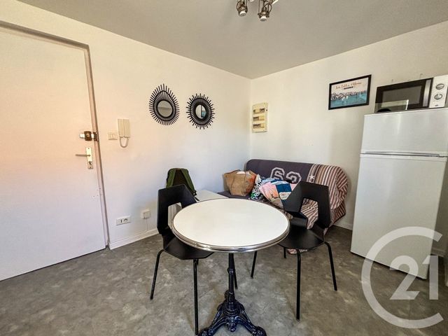 Appartement T2 à vendre - 2 pièces - 22.25 m2 - LES SABLES D OLONNE - 85 - PAYS-DE-LOIRE - Century 21 Bleu Marine