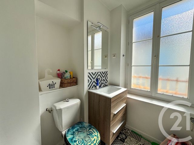 Appartement T2 à vendre - 2 pièces - 22.25 m2 - LES SABLES D OLONNE - 85 - PAYS-DE-LOIRE - Century 21 Bleu Marine