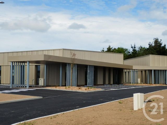 commerce à louer - 300.0 m2 - LES SABLES D OLONNE - 85 - PAYS-DE-LOIRE - Century 21 Bleu Marine