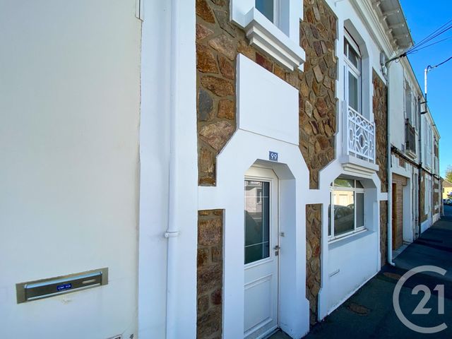 maison à vendre - 8 pièces - 186.15 m2 - LES SABLES D OLONNE - 85 - PAYS-DE-LOIRE - Century 21 Bleu Marine