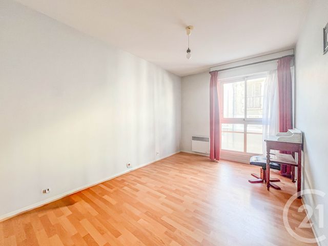 Appartement F3 à vendre - 3 pièces - 70.6 m2 - LES SABLES D OLONNE - 85 - PAYS-DE-LOIRE - Century 21 Bleu Marine